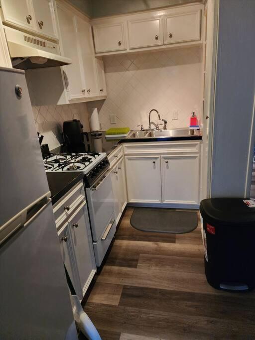 דירות יוסטון Blue Shark *W7* @ Montrose 1Br Private King Loft מראה חיצוני תמונה